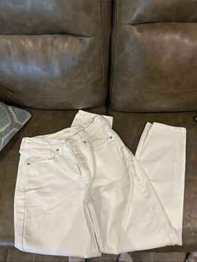 Old Navy White Straight Leg Women's Jeans